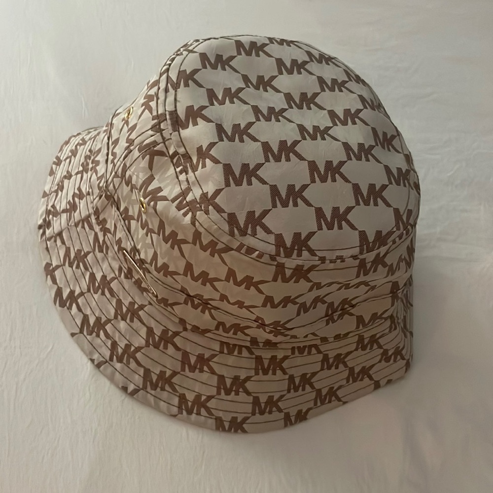 Michael Kors Bucket Hat